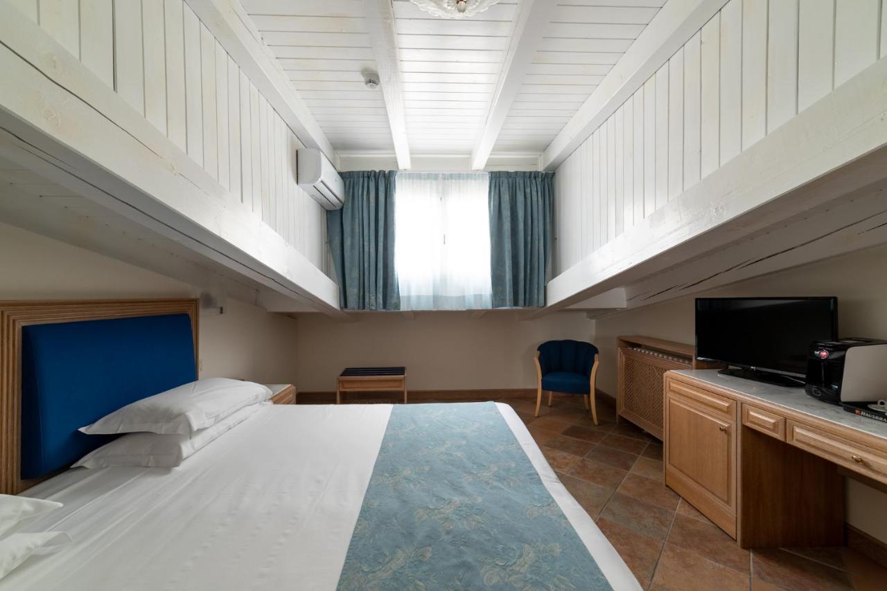 La Dependance By Casa Bianca Hotell Lido di Jesolo Exteriör bild